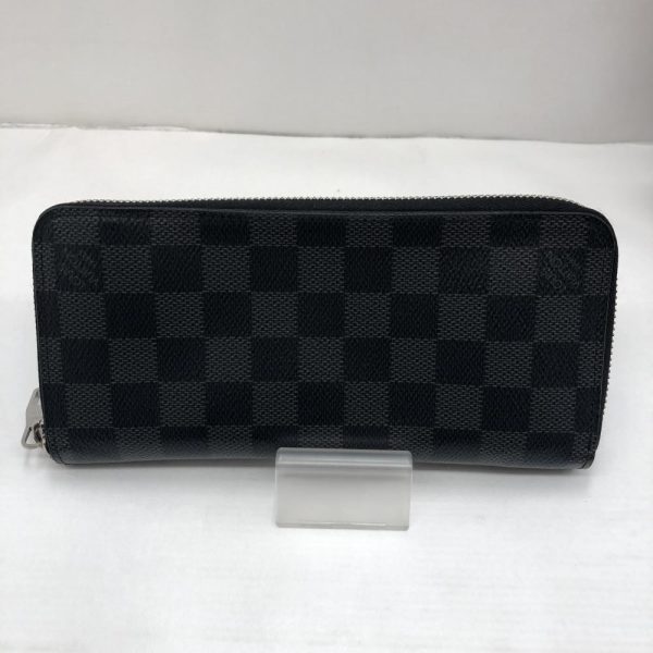 4 Louis Vuitton Zippy Wallet Vertical Damier Graphite