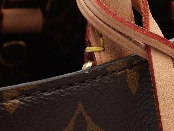 4 Louis Vuitton Montaigne BB Monogram