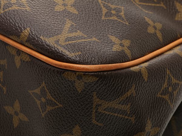 4 Louis Vuitton Batignolles Horizontal Monogram Tote Bag