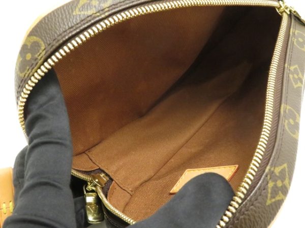 4 Louis Vuitton Pochette Ganju Monogram