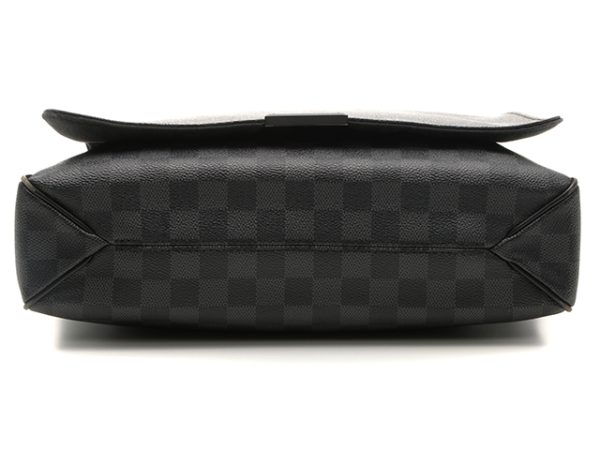 4 Louis Vuitton Daniel MM Damier Graphite