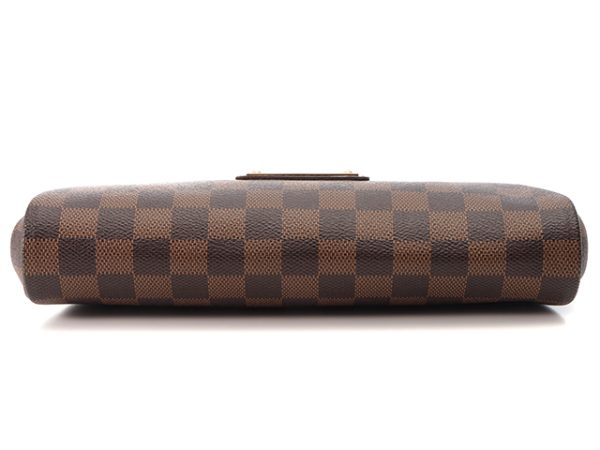 4 Louis Vuitton Eva Damier