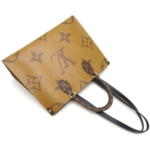 4 Louis Vuitton Monogram Giant Reverse On The Go MM Brown