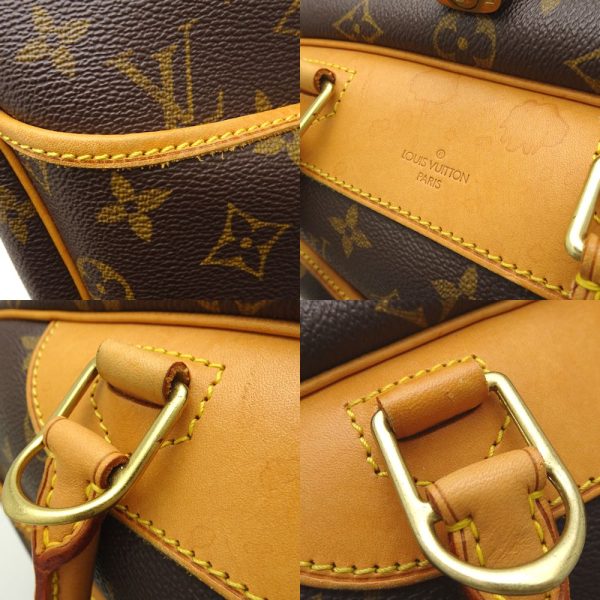 4 Louis Vuitton Monogram Vanity Brown Handbag