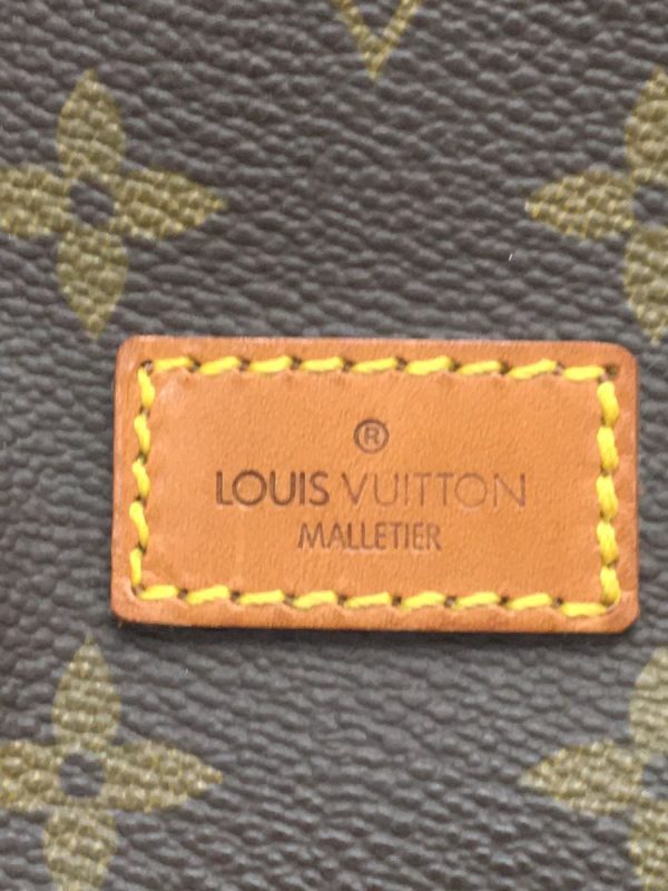 4 Louis Vuitton Saumur 30 Monogram