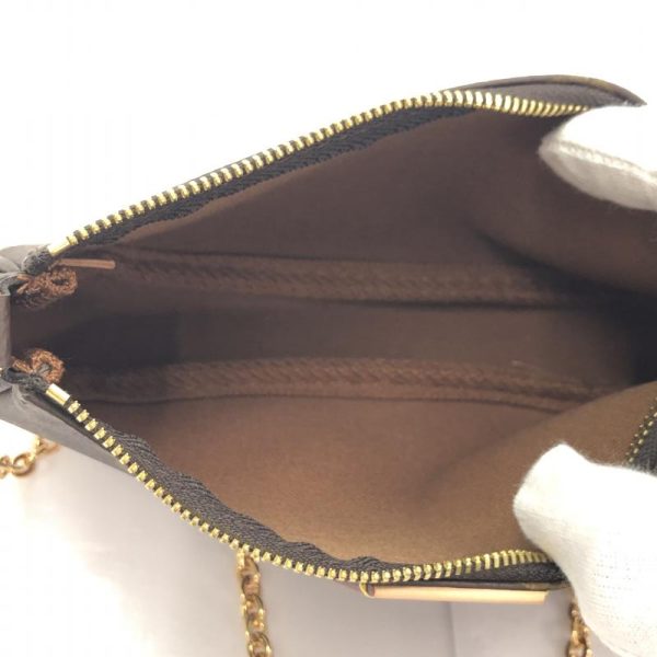 4 Louis Vuitton Multi Pochette Accessoire