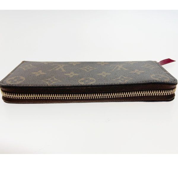 4 Louis Vuitton Monogram Zippy Wallet Round