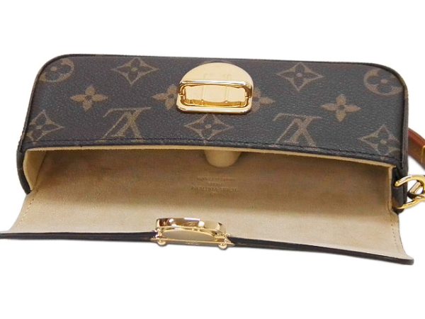 OLYMPUS DIGITAL CAMERA Louis Vuitton Monogram Glasses Case Pochette Lagoon