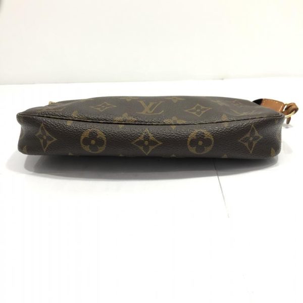 5 Louis Vuitton Pochette Accessoires Monogram