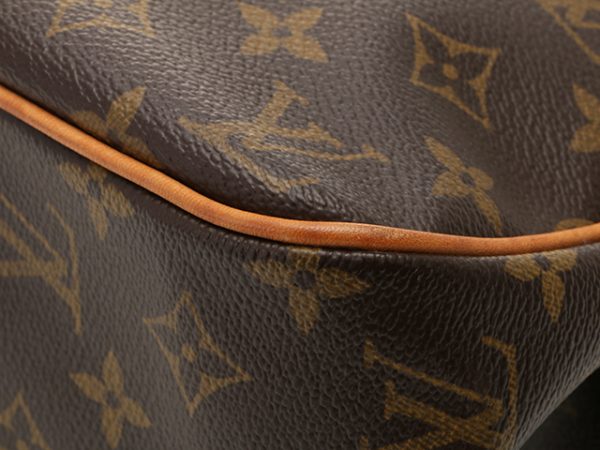 5 Louis Vuitton Batignolles Horizontal Monogram Tote Bag