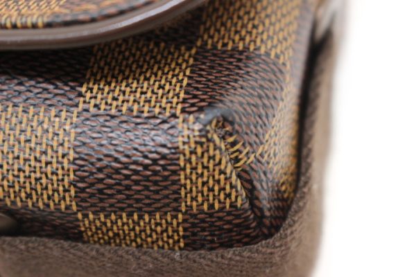 5 Louis Vuitton Brooklyn PM Shoulder Bag Damier