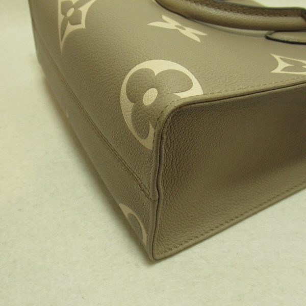 5 Louis Vuitton On The Go PM Handbag Leather Monogram Implant