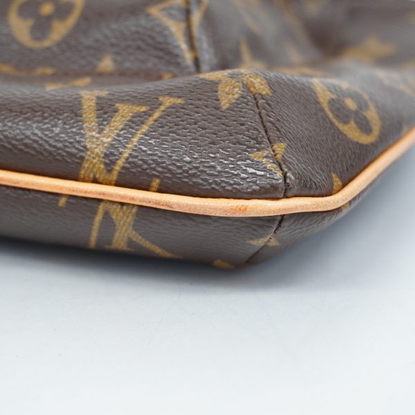 5 Louis Vuitton Pouch Monogram Particion