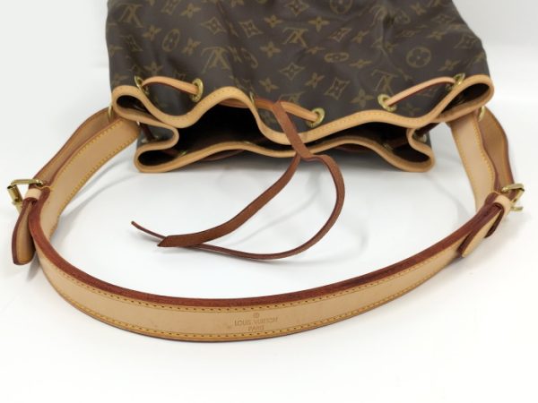 5 Louis Vuitton Petit Noe Purse Shoulder Bag Monogram