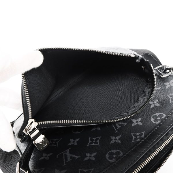 5 Louis Vuitton Trio Messenger Body Bag Monogram