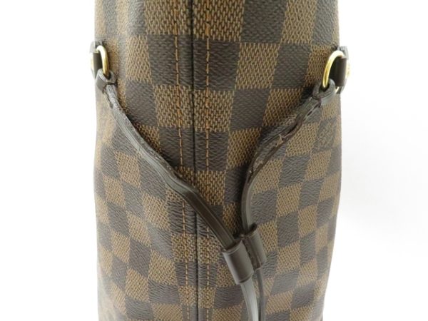 6 Louis Vuitton Neverfull MM Damier