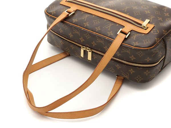 6 Louis Vuitton Cite GM Monogram