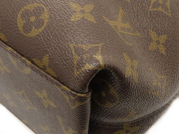 6 Louis Vuitton Tuileries Hobo Monogram Shoulder Bag