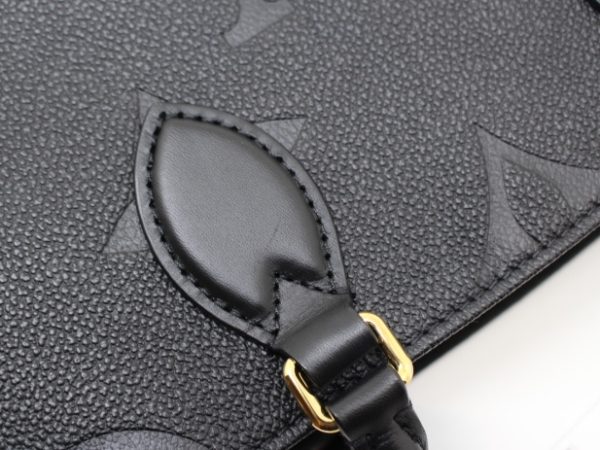 6 Louis Vuitton On The Go PM Monogram Implant Noir