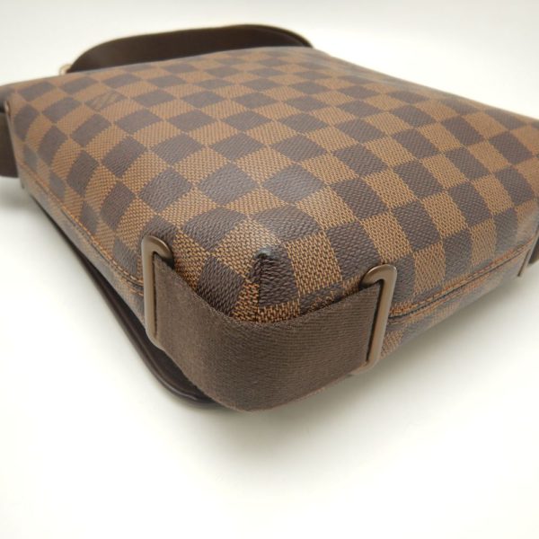 6 Louis Vuitton Damier Brooklyn PM Shoulder Bag Ebene