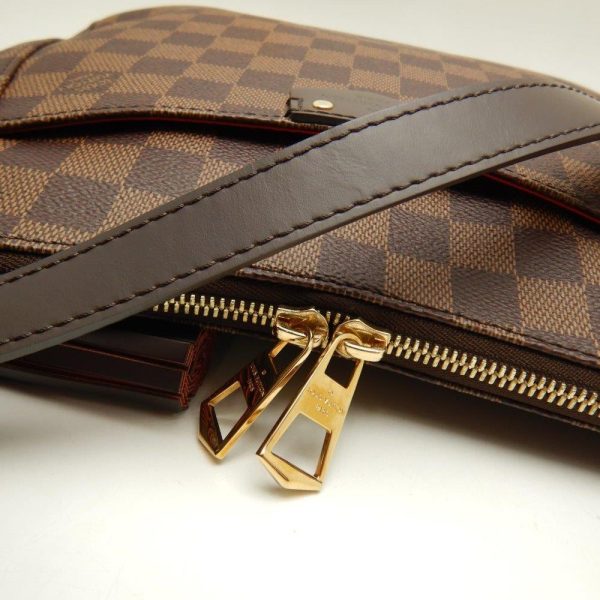 6 Louis Vuitton Damier South Bank Ebene Diagonal Shoulder Brown