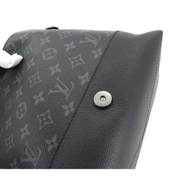 7 Louis Vuitton Monogram Eclipse Saumur Messenger PM Shoulder Bag Black