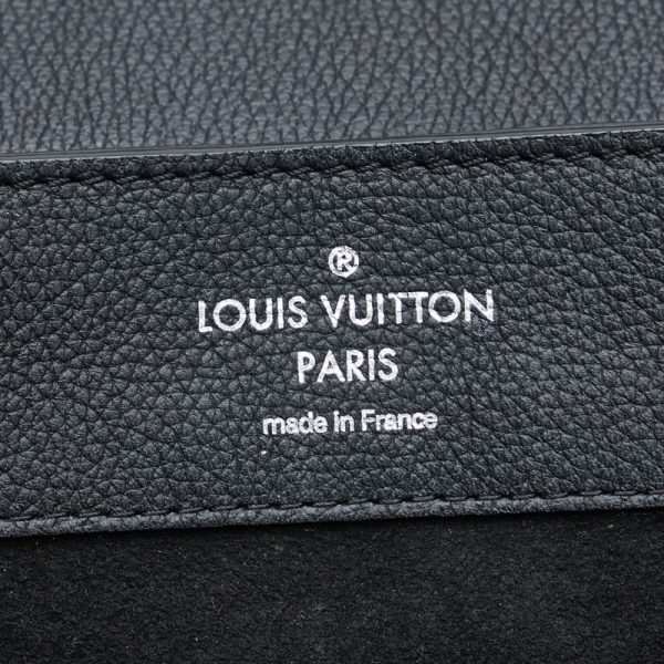 7 Louis Vuitton LockMe Backpack Daypack Noir Black