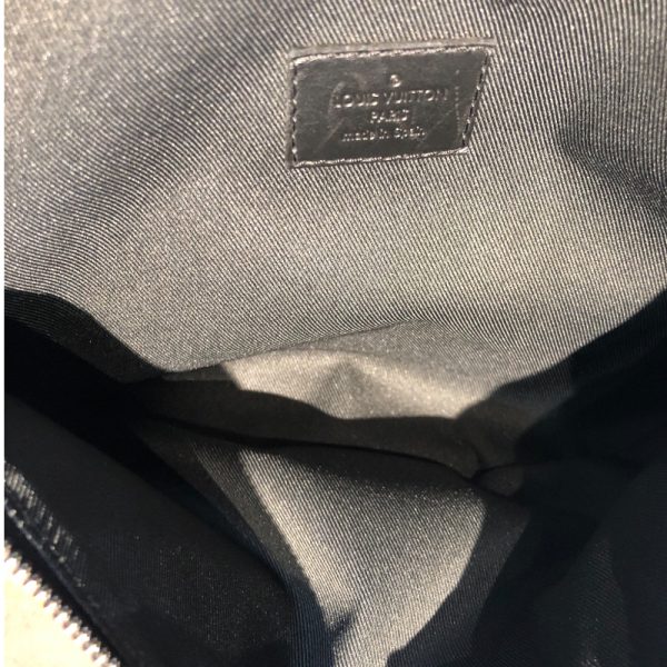 7 Louis Vuitton Discovery Bum Bag Black Body Bag