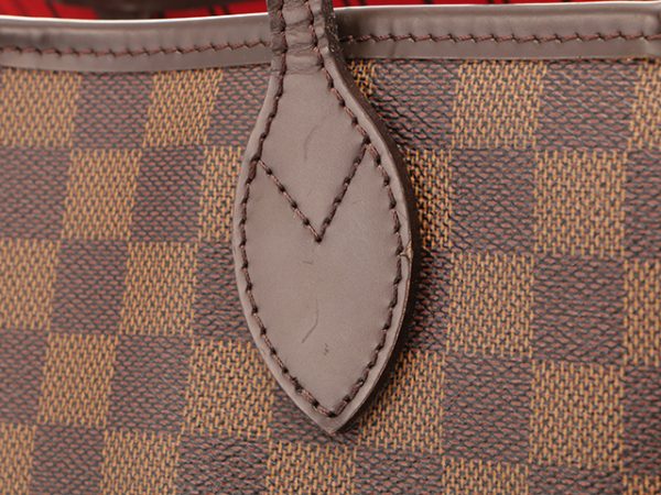 8 Louis Vuitton Neverfull GM Damier