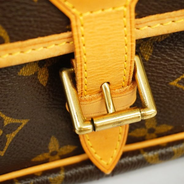 8 Louis Vuitton Shoulder Bag Monogram Sologne