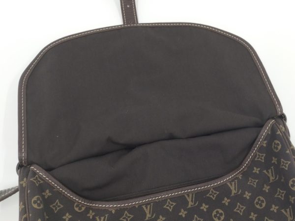 8 Louis Vuitton Saumur 30 Shoulder Bag Monogram Minilan Canvas