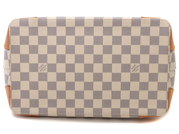 8 Louis Vuitton Damier Azur Hampstead PM White