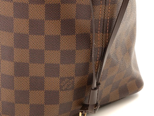 9 Louis Vuitton Neverfull GM Damier