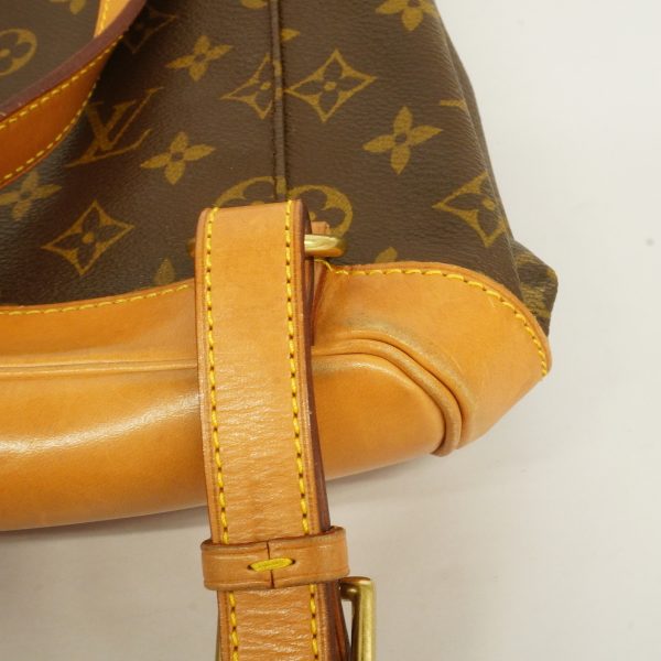 9 Louis Vuitton Rucksack Monogram Montsouris Backpack MM