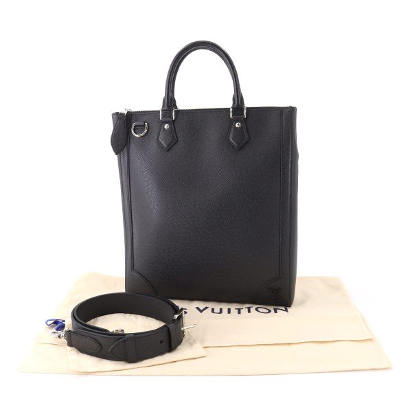 90176476 08 Louis Vuitton Taiga Vertical Tote Shoulder Bag Leather Black