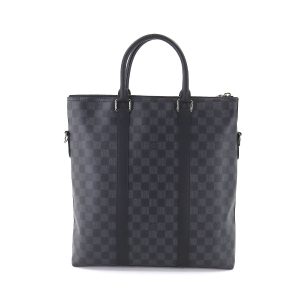 90179126 02 Chanel Reproduction Tote Bag Caviar Skin