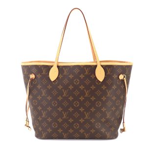 90184754 02 Louis Vuitton Black Taurillon Capucines MM