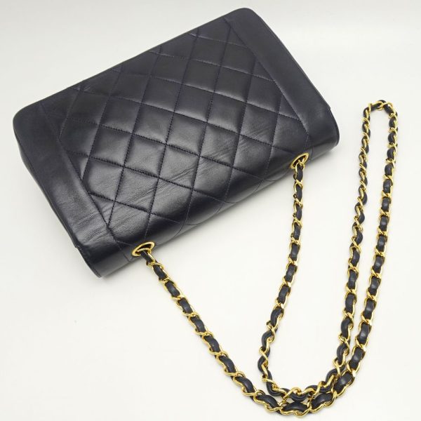 056345 2 Chanel Matelasse Chain Shoulder Bag Diagonal Lambskin Navy