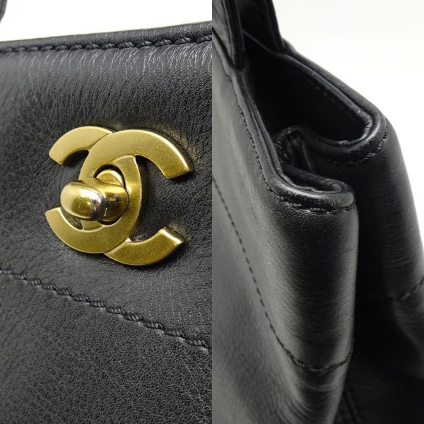 056347 5 Chanel Tote Bag Calf Black x Gold Metal Fittings