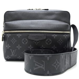 1 Miu Miu Long Wallet Long Wallet Ribbon Motif Black Enamel t1853s