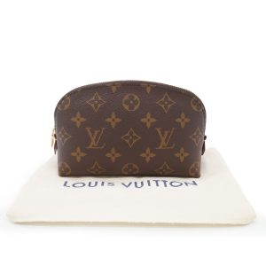 1 Louis Vuitton Sac Triangle Handbag Epi Leather Toledo Blue