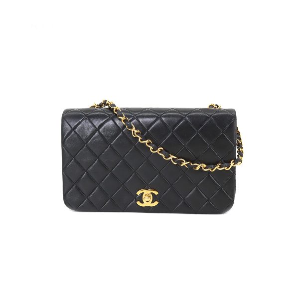 1 Chanel Matelasse Chain Shoulder Bag Leather Black Gold Metal Fittings