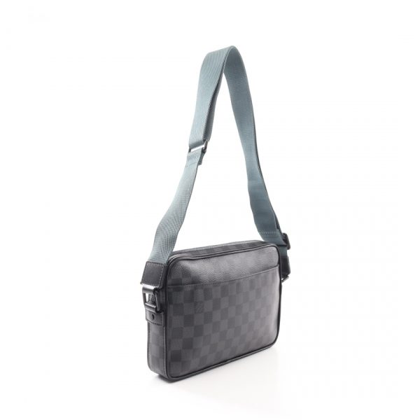 1 Louis Vuitton Alpha Messenger Damier Graphite Shoulder Bag Black