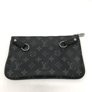 1 Louis Vuitton Multicle 4 Key Case Monogram Brown