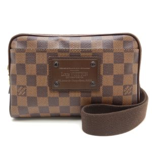 1 Louis Vuitton Monogram Reporter PM Shoulder Bag