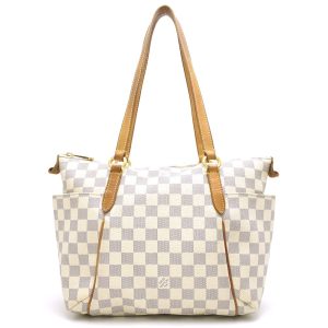 1 Louis Vuitton Easy Pouch Epi Shoulder Bag