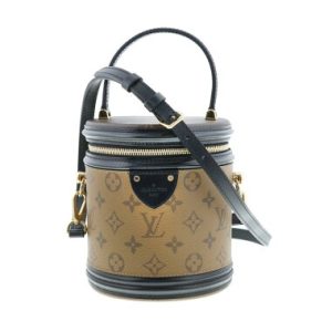 1240005024068 1 1 Fendi Selleria Handbag