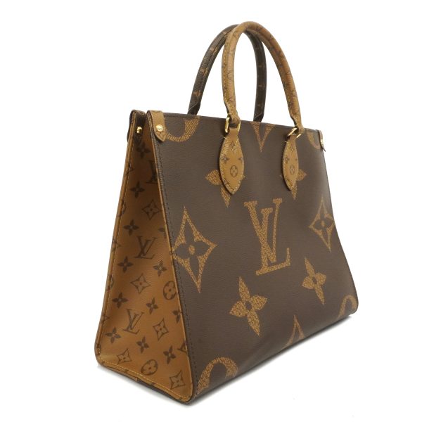 1623577 1993 2 Louis Vuitton Monogram Giant On The Go MM Shoulder Bag