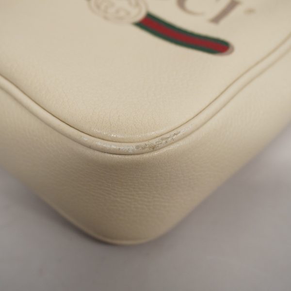 1632806 1993 7 Gucci Leather Shoulder Bag