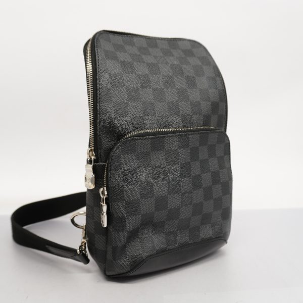 1632941 1993 2 Louis Vuitton Damier Graphite Avenue Body Bag